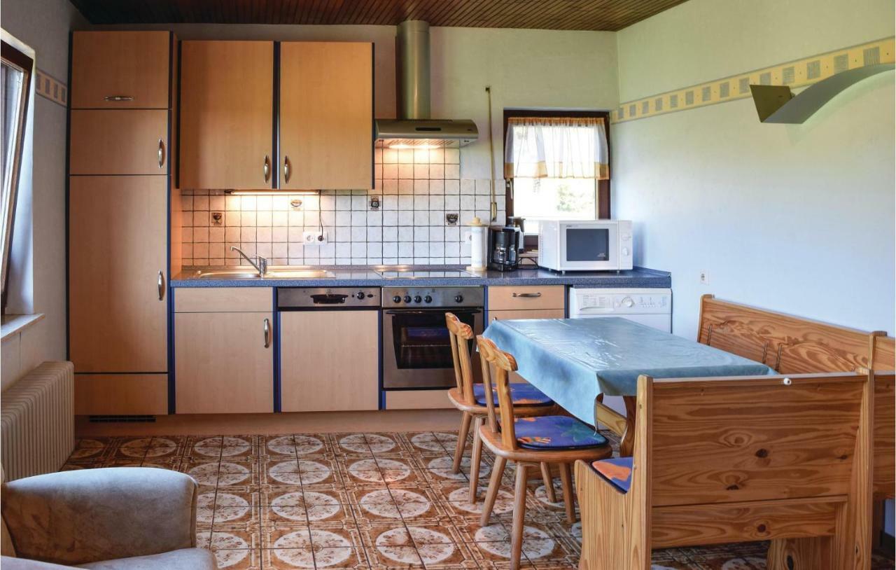 Cozy Home In Sellerich With Kitchen Ngoại thất bức ảnh